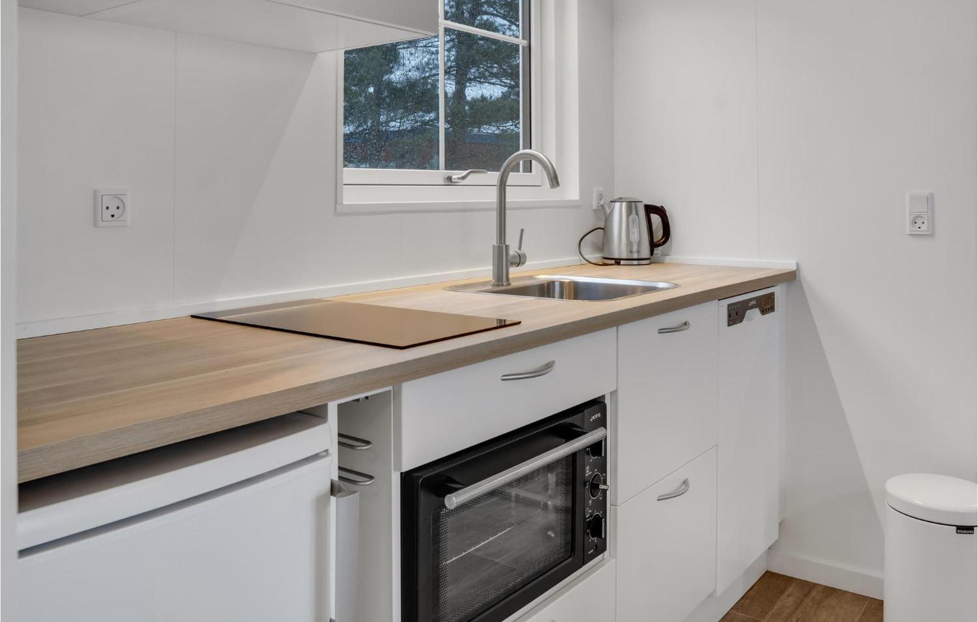 Amazing Apartment In Vaeggerlose With Kitchenette Bøtø By Exterior foto