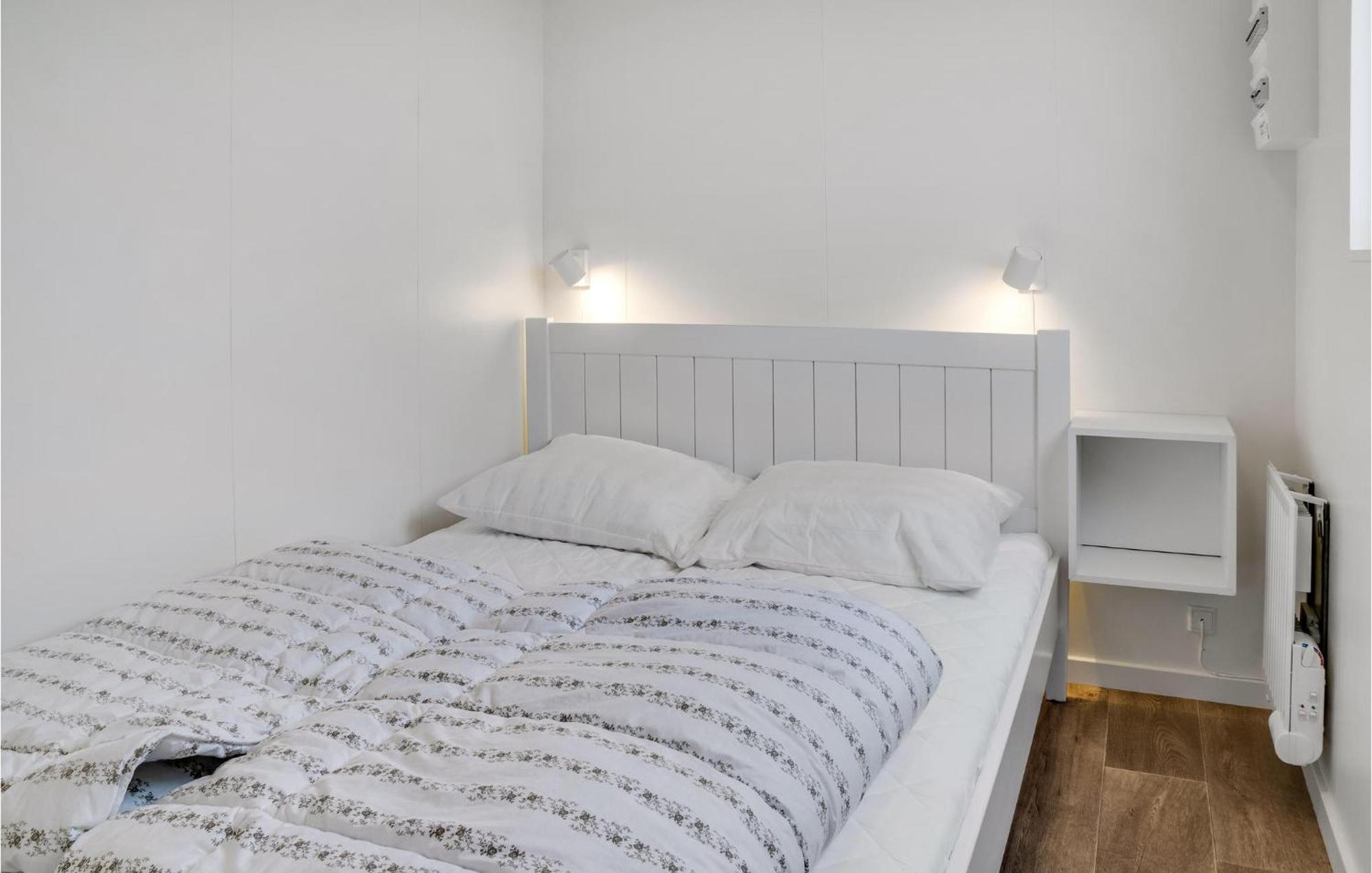 Amazing Apartment In Vaeggerlose With Kitchenette Bøtø By Exterior foto
